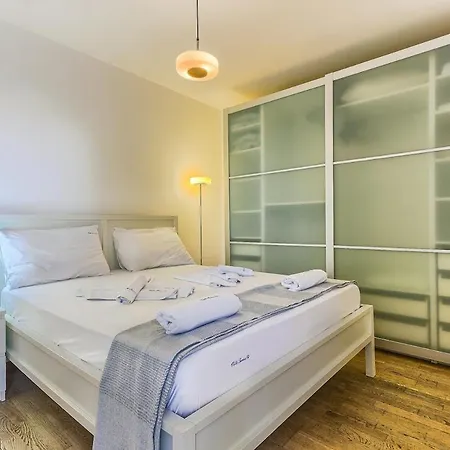 Amazing Beachfront Tatil Evi