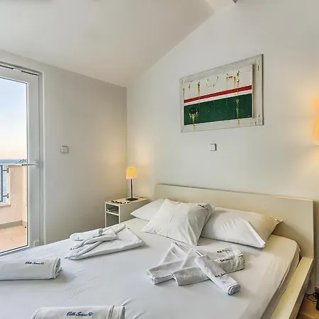 Amazing Beachfront Tatil Evi